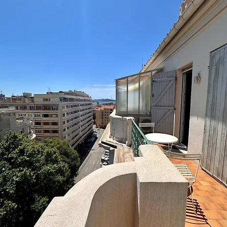 Les Terrasses, Charme Et Authenticite En Hyper Centre De Toulon, Ideal Pour Un Sejour Romantique Ou Escapade Urbaine Apartamento Toulon