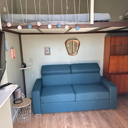 Les Terrasses, Charme Et Authenticite En Hyper Centre De Toulon, Ideal Pour Un Sejour Romantique Ou Escapade Urbaine