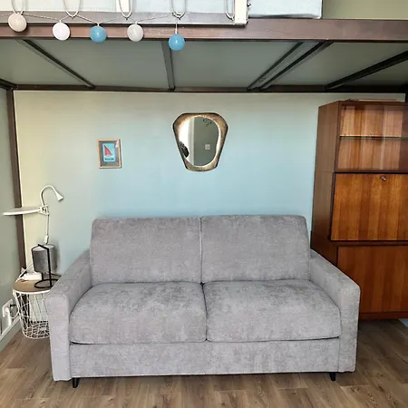 Les Terrasses, Charme Et Authenticite En Hyper Centre De Toulon, Ideal Pour Un Sejour Romantique Ou Escapade Urbaine Apartment *
