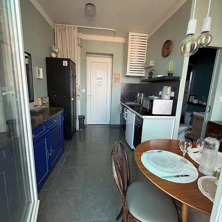 Apartment Les Terrasses: Romantic Charm In *