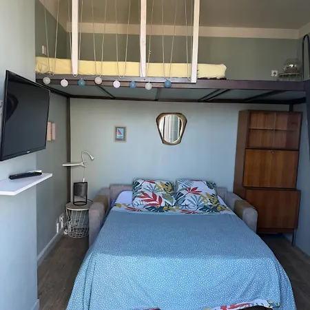 Les Terrasses, Charme Et Authenticite En Hyper Centre De Toulon, Ideal Pour Un Sejour Romantique Ou Escapade Urbaine