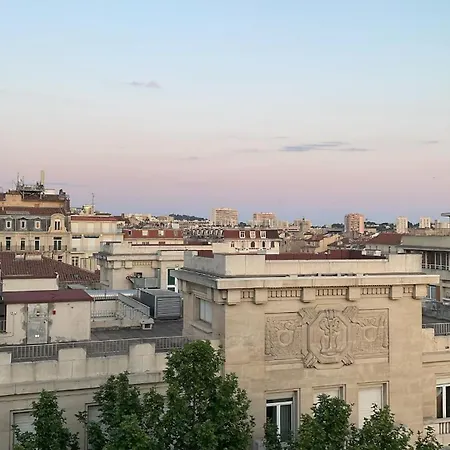 Les Terrasses, Charme Et Authenticite En Hyper Centre De Toulon, Ideal Pour Un Sejour Romantique Ou Escapade Urbaine Apartment Toulon