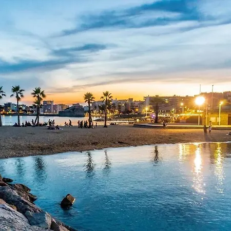 Les Terrasses, Charme Et Authenticite En Hyper Centre De Toulon, Ideal Pour Un Sejour Romantique Ou Escapade Urbaine Тулон
