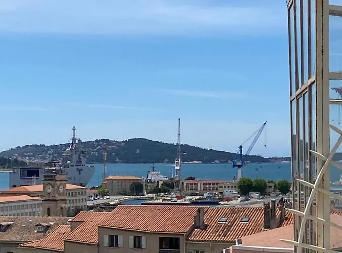 Les Terrasses, Charme Et Authenticité En Hyper Centre De Toulon, Idéal Pour Un Romantique Ou Escapade Urbaine Appartement *