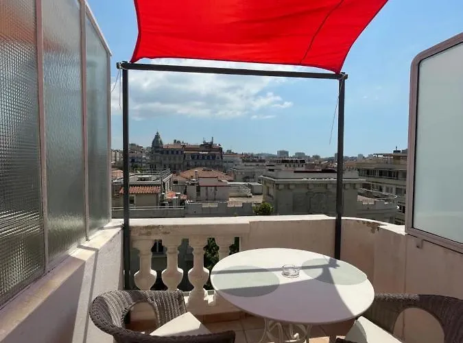 Les Terrasses, Charme Et Authenticité En Hyper Centre De Toulon, Idéal Pour Un Romantique Ou Escapade Urbaine Appartement