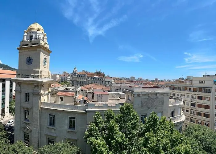 Les Terrasses, Charme Et Authenticité En Hyper Centre De Toulon, Idéal Pour Un Romantique Ou Escapade Urbaine Toulon